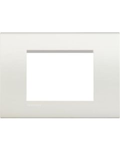 LEGRAND - BTICINO - Ramă pătrată 3 module - Living Light - alb - material: tehnopolimer